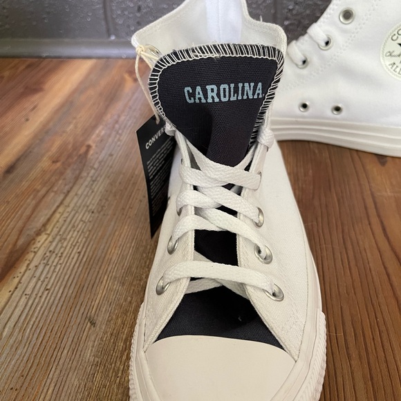 Converse All Star Chuck Taylor size 7.5 (women’s), 5.5 (men’s) UNC - Picture 4 of 7